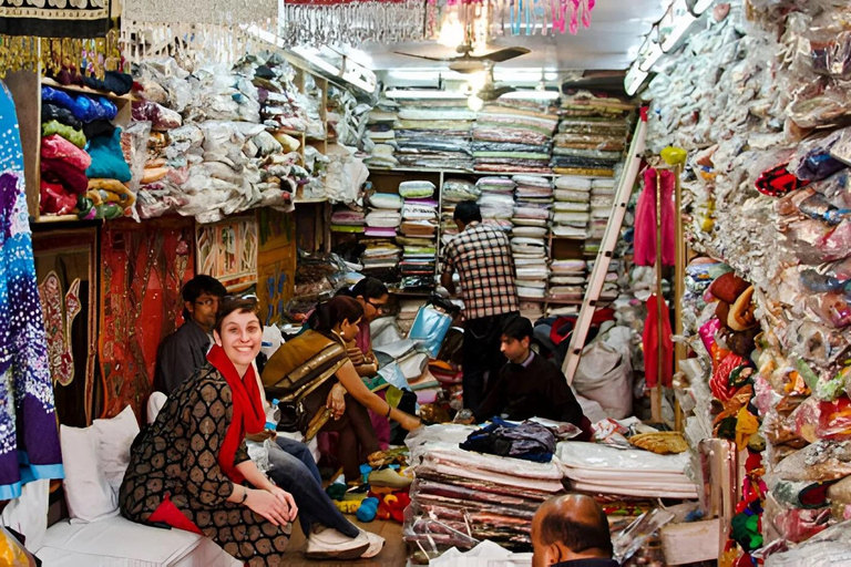 Udaipur: Shopping Tour of Bazaars & Local Artisan Workshops Tour with Private Car, Driver and Local Expert Tour Guide