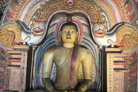 Kandy: Sigiriya Rock & Dambulla Cave Temple adventure tour