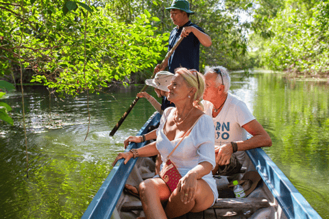 Från Ho Chi Minh: Flytande marknad och naturreservat hela dagenHo Chi Minh: Smågruppsdag med flytande marknad och naturreservat