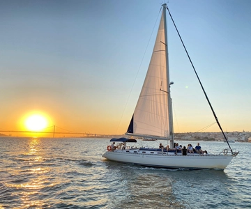 Lisbon: Sailing Tour on the Tagus River