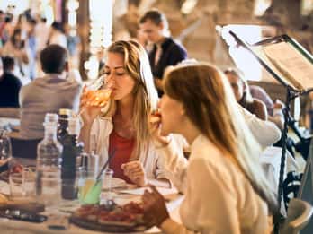 Tour a piedi a Siena con degustazioni e storie