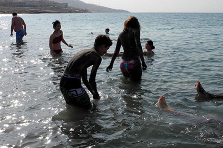 Amman : Excursion d&#039;une journée vers Ma&#039;daba, le mont Nebo, le site du baptême et la mer morte