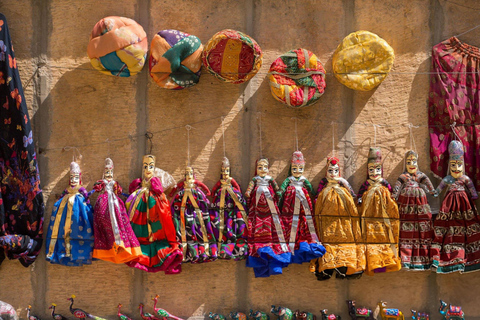 Jaipur's Artisan's Trail: A Walking Tour with Local Artisans