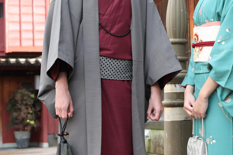 Kanazawa: Uthyrning av japanska kimonos nära Higashi Chaya District