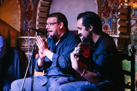 Madrid: Live Flamenco Show with Food and Drinks Options Vegan Menu and 7:00 PM Show