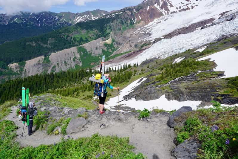 From Seattle - Enchanting Mt Baker & Cascade mountains tours | GetYourGuide