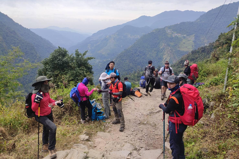 From Pokhara: 5 Day Annapurna Basecamp Trek with Local Guide