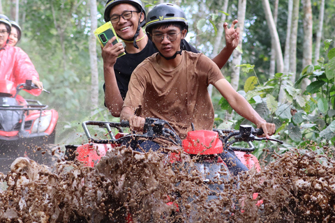 Yogyakarta : Aventure en Jeep et en quad sur le volcan MerapiVisite privée tout compris