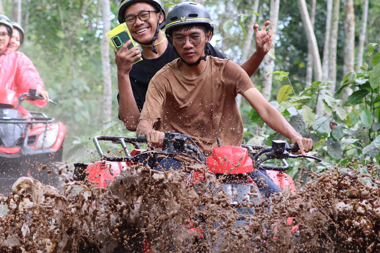 Yogyakarta : Aventure en Jeep et en quad sur le volcan MerapiVisite privée tout compris