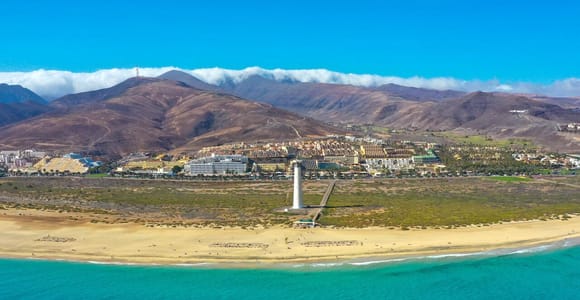 From Gran Canaria: Fuerteventura Day Trip with Ferry & Guide