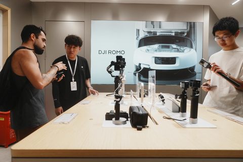 Shanghai: Retail Discovery Tour of Innovation & Lifestyle