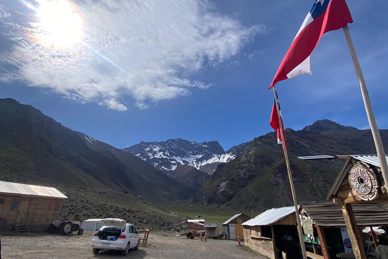 Santiago: Private Full Day El Yeso Reservoir and Vineyard