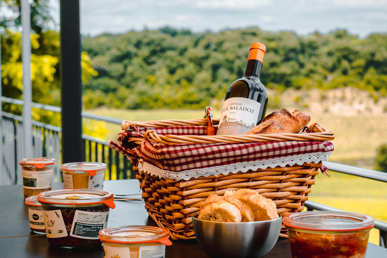 Saint-Emilion: Visita guidata alla cantina Grand Cru Classé e picnicGiro in francese