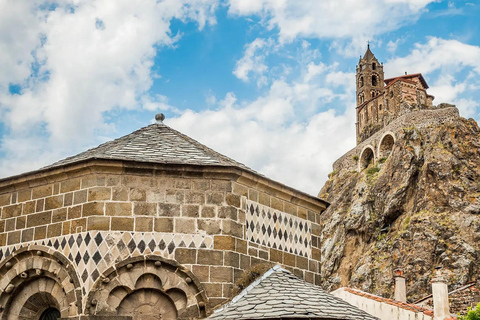 From Lyon: Le Puy-en-Velay Mountains and Fortress Day Trip