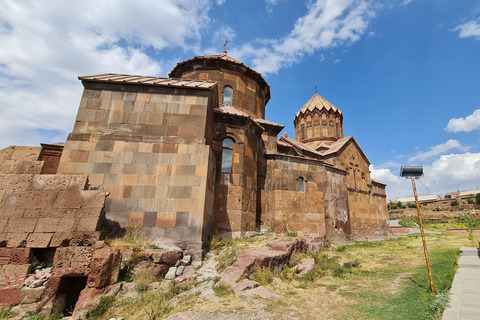 Best of Gyumri with Black Fortress & Harichavank Tour