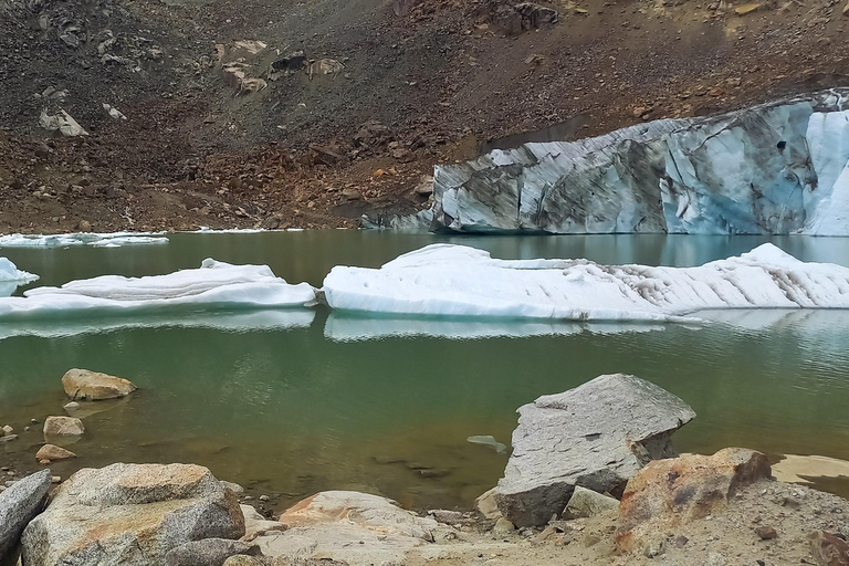Laguna Rocutuyoc and Honkopampa Ruins Private Service