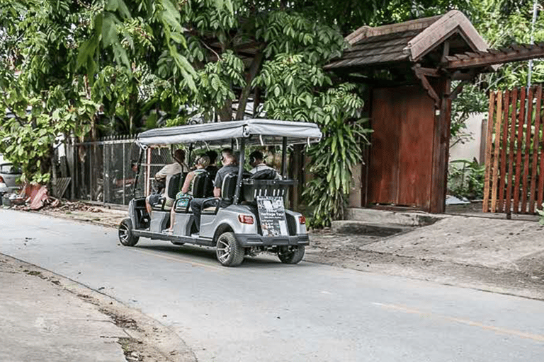 Luang Prabang: 1-godzinna wycieczka po zabytkach, przekąski, napoje, odbiórLuang Prabang: godzinna wycieczka po zabytkach, przekąski, napoje, odbiór