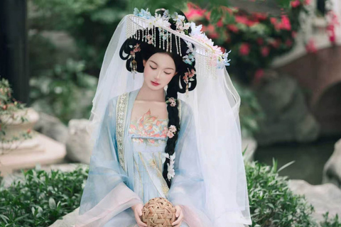 Guangzhou: Hanfu Rental and Photography Experience Hanfu Rental Only