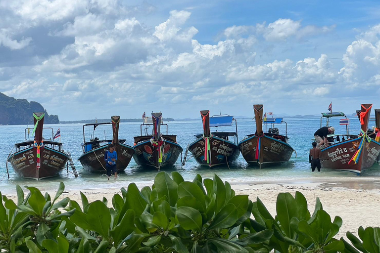 Escursione a Krabi Hong Island in barca veloce o barca a coda lungaDa Krabi evidenzia Hong Island in barca veloce