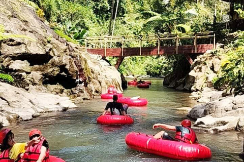 Avventura in tubing a Bali: Galleggiare in modo rinfrescante attraverso una giungla lussureggiante