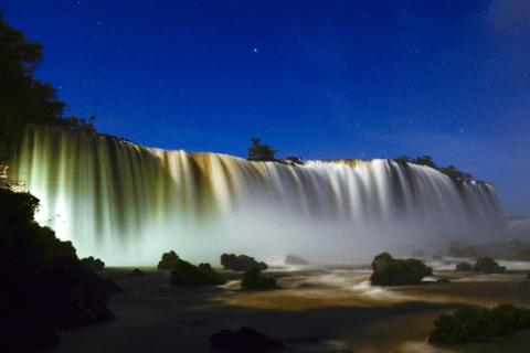 Desde Foz do Iguaçu: Tour nocturno en las Cataratas