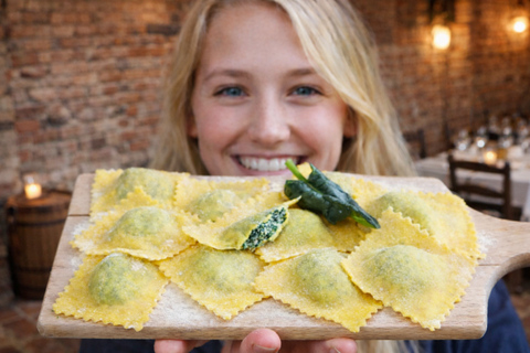 Florence: Ravioli & Pasta Cooking Class & Wine + Gift Apron Private Cooking Class