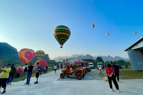 Hot Air Balloon and Paramotor in VangVieng pick up-drop off Private - Group of 5-8 pax ( Flying around- 30 mins)