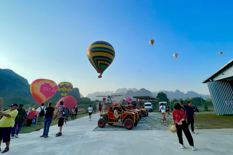 Hot Air Balloon and Paramotor in VangVieng pick up-drop off Private - Group of 5-8 pax ( Flying around- 30 mins)