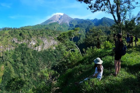 Yogyakarta: Kalitalang-Merapi Hike & Prambanan half-day Tour - Image 2
