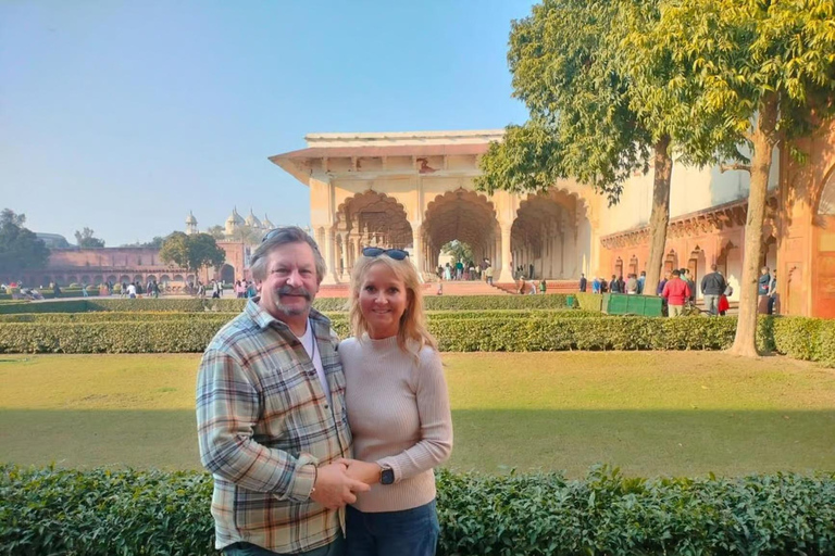Agra: 3-Day Guided Tour with Agra Fort & Wildlife SOS
