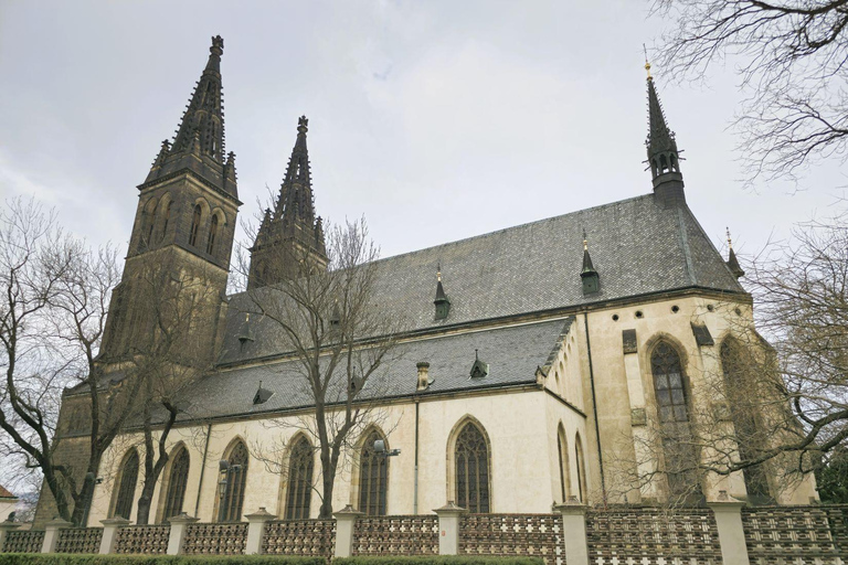 Prag: Audioguide Vyšehrad mit optionalem Ticket für die BasilikaVyšehrad Audioguide (du erhältst ihn per E-Mail) - KEIN Ticket