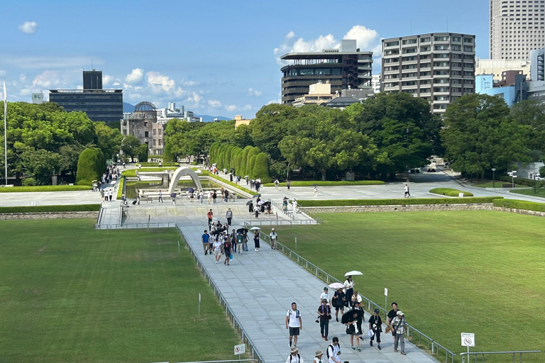 Hiroshima & Miyajima 6.5h Guided Tour – Dome, Park & Shrine