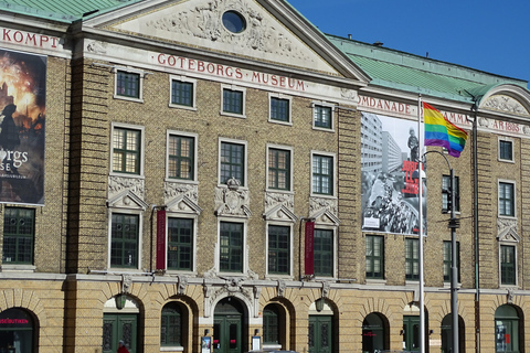 Private Family Walking Tour in Gothenburg Botanical Garden