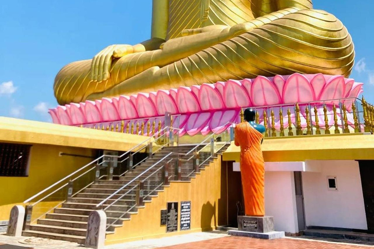 Bentota City Tour with Boat Safari & Kande Viharaya