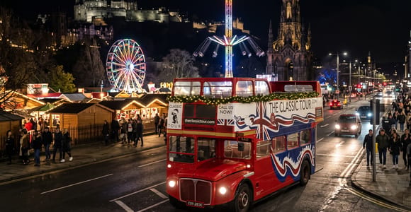 Edinburgh: Christmas Lights Tour on a Vintage Bus