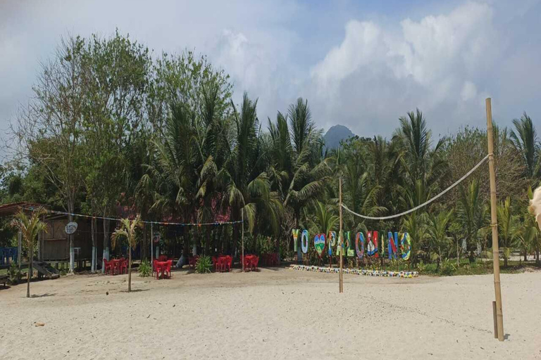 Santa Marta: Palomino Day Trip with Breakfast & Lunch