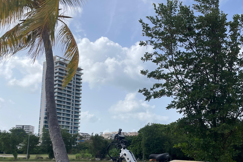 St. Maarten Electric Bike Rental w/ Island’s Top Attractions Sint Maarten: Beach Escape Package