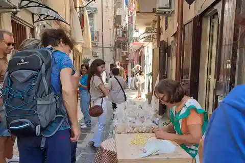 Bari: Guided Walking Tour with A Special Treat