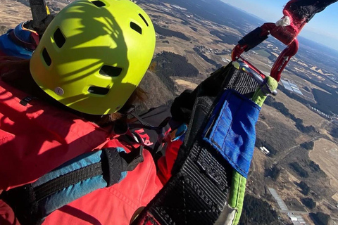 Tokyo - Paragliding Experience with Mt. Fuji Views Tandem flights-instructor will handle the controls of flight