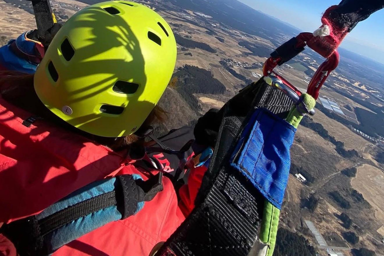 Tokyo - Paragliding Experience with Mt. Fuji Views Tandem flights-instructor will handle the controls of flight