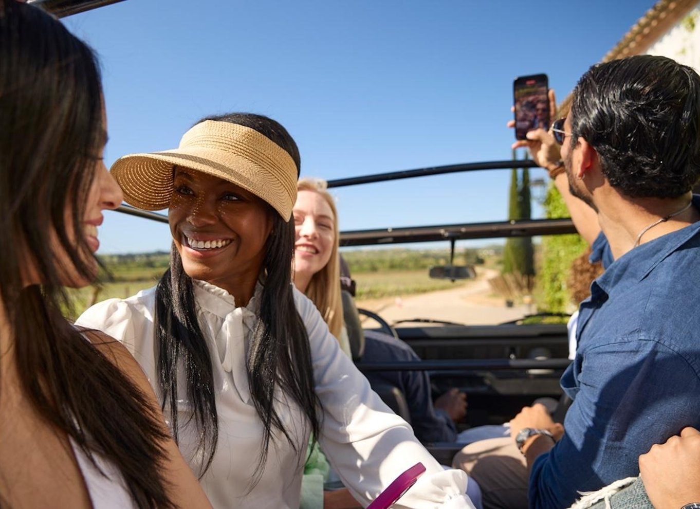 Fra Barcelona: Penedés Vineyards Tour med 4WD med vin og cava