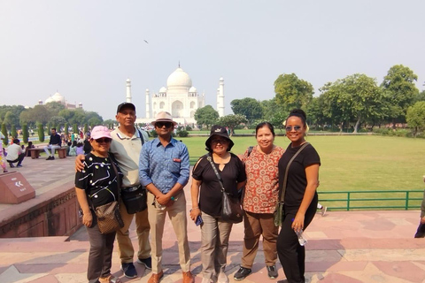 Von Aerocity aus: Taj Mahal Sonnenaufgang und Lord Shiva Tempel TourTransport + Tourguide + Eintrittskarten + Mahlzeit