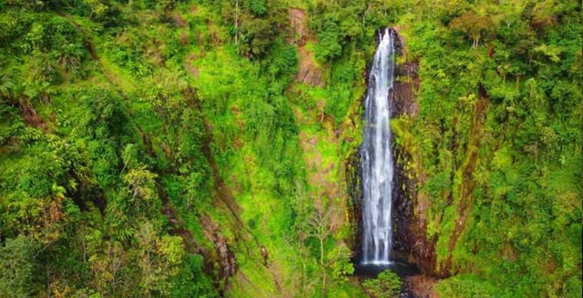 Arusha: Mount Meru waterval dagtrip met lunch