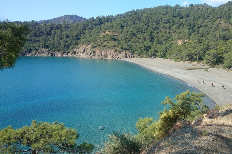 Gita in barca Antalya/Kemer Megastar con pranzo e servizio di prelievo in hotelGita in barca Megastar al punto di incontro