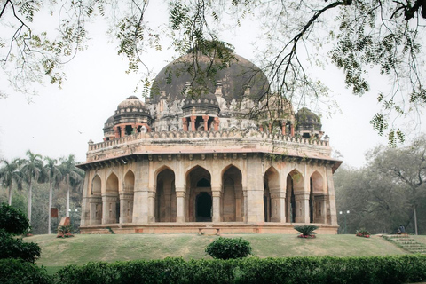 Delhi: Lodhi Gardens Walking Tour Lodhi Gardens Walking Tour with Transfers
