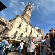 Verona: Guided Small Group Walking Tour of the City of Love