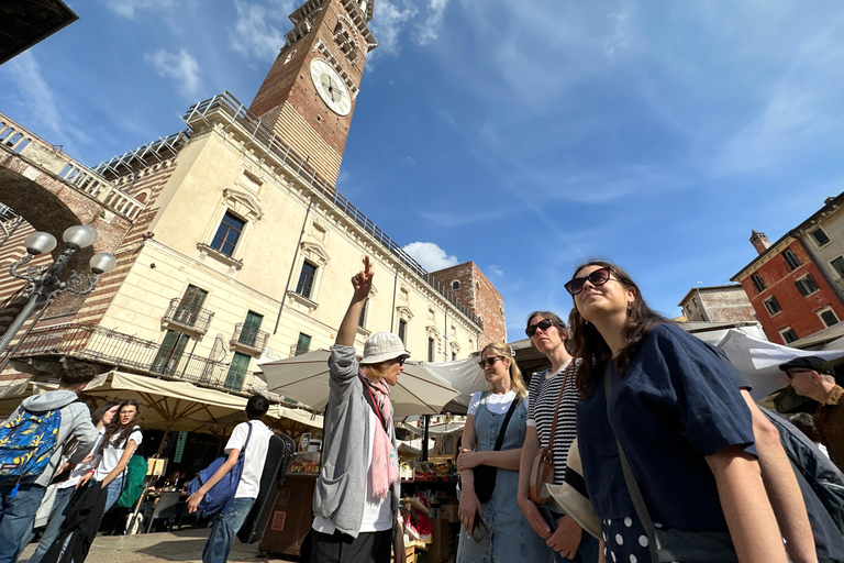 Verona: Guided Small Group Walking Tour of the City of Love