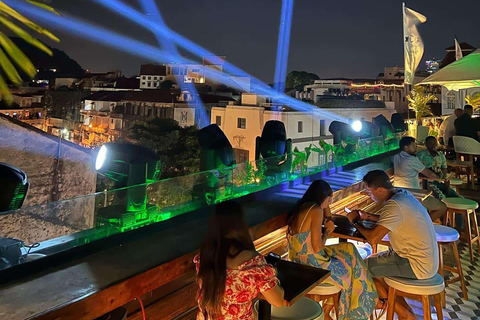 Panama City: esperienza nei bar locali — Notti a Casco ViejoPanama City: esperienza nei bar locali — notti a Casco Viejo