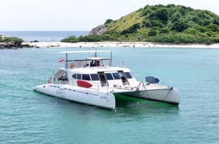 Pattaya: Exklusive 3-Insel-Katamaran-Tour mit Mittagessen vom Buffet