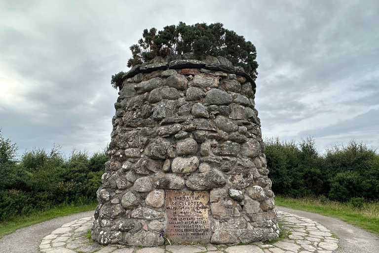 Inverness: Private Tour to Brodie Castle, Fort George & More Private Vehicle 1-4 Passengers